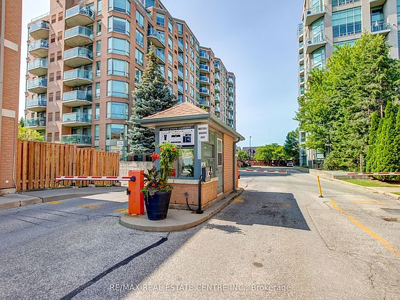 5th image of 190 Manitoba St #706