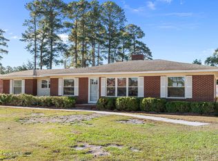 9055 W Marlboro Rd, Farmville, NC 27828