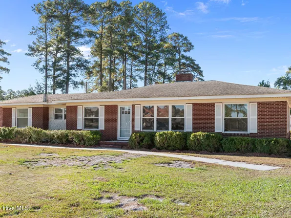 9055 W West Marlboro Road, Farmville, NC 27828