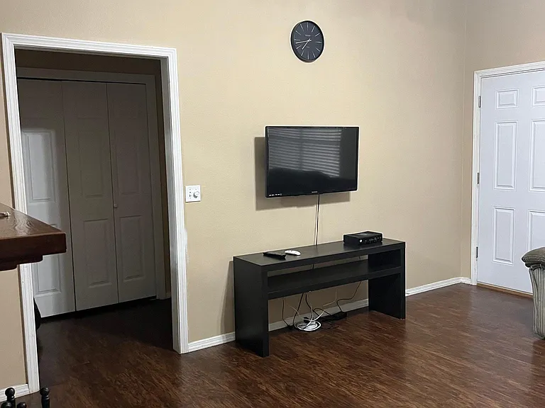 1845 N Albany Ln — Photo 10
