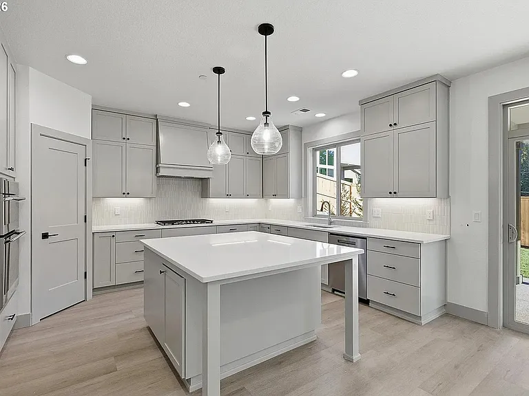 14986 SE Andre Way — Photo 14