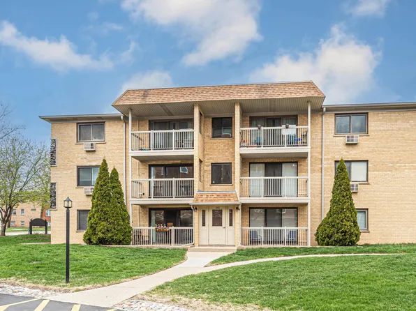 245 N Smith St Unit 2W, Palatine, IL 60067