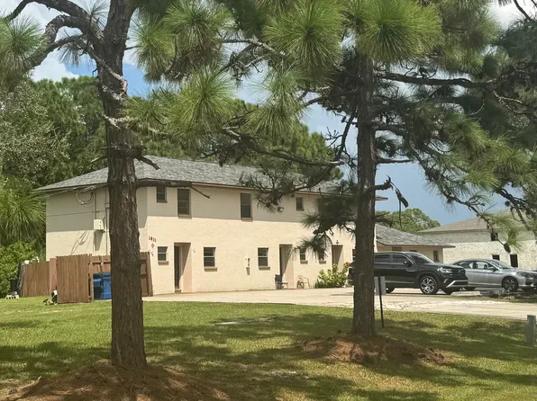 1831 Convair St SE, Palm Bay, FL