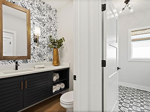 3rd image of 1095 Creekside Ranch Ct