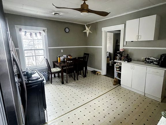 3rd image of 36 Beal St #2