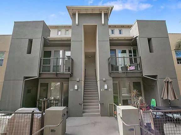 2nd image of 5404 W 149th Pl Unit 10