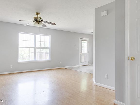 5th image of 5211 Sand Lake Dr