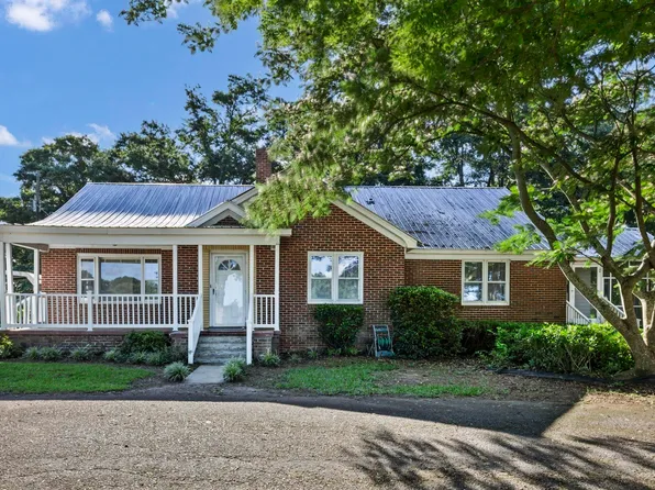1015 Scurry Ln, Saluda, SC 29138