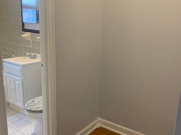 3rd image of 425 Mount Prospect Ave APT 215