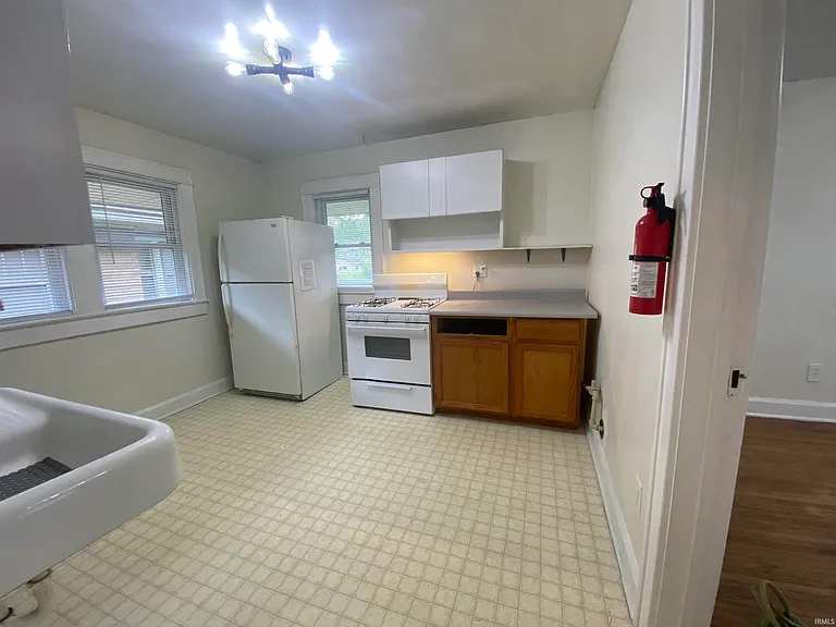 1407 S Washington St #B — Photo 7