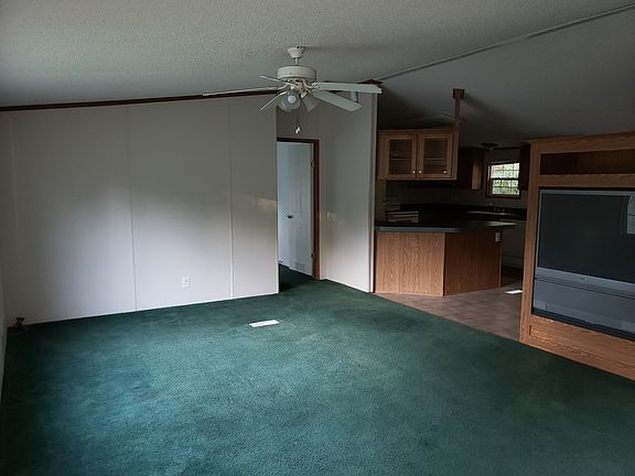 Living Room 13 X 17