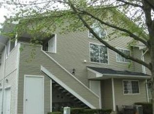 75 Academy Ct, Bedminster, NJ 07921