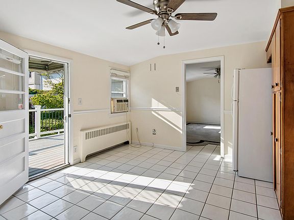3rd image of 16 Intervale Ave