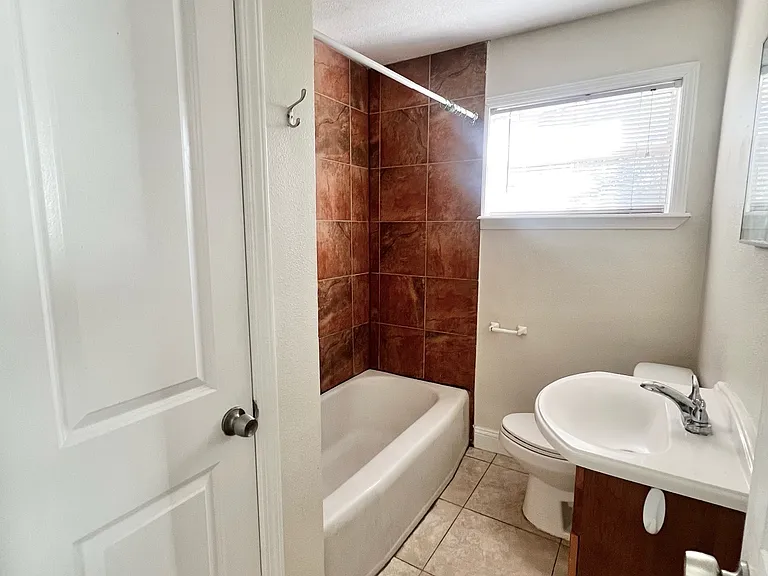 1612 Larue Ave — Photo 14