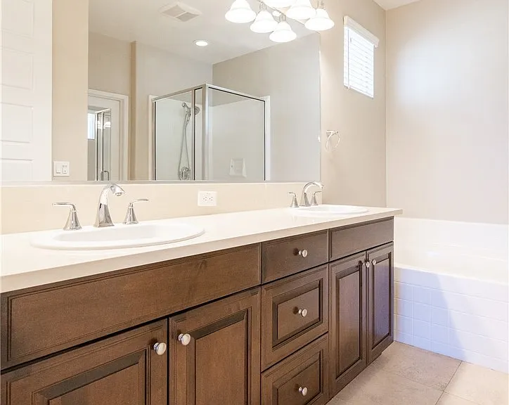20328 Paseo Las Olivas — Photo 21