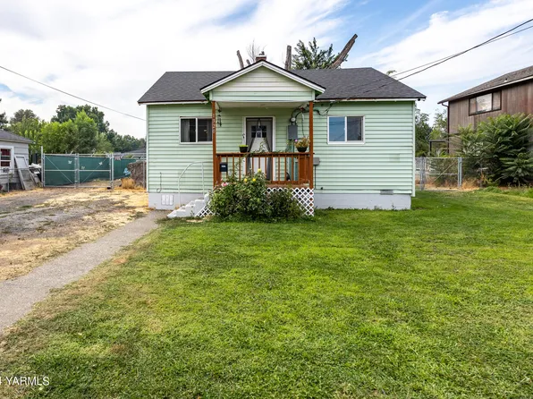 1320 S 14th Ave, Yakima, WA 98902