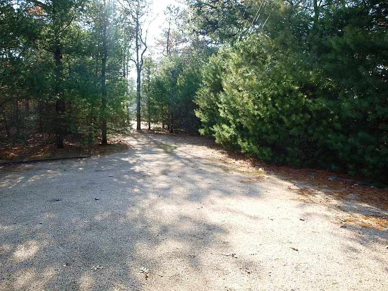 Buckskill Rd — Photo 3