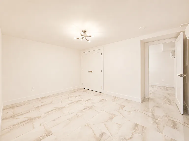 524 W 134th St #1D — Photo 8