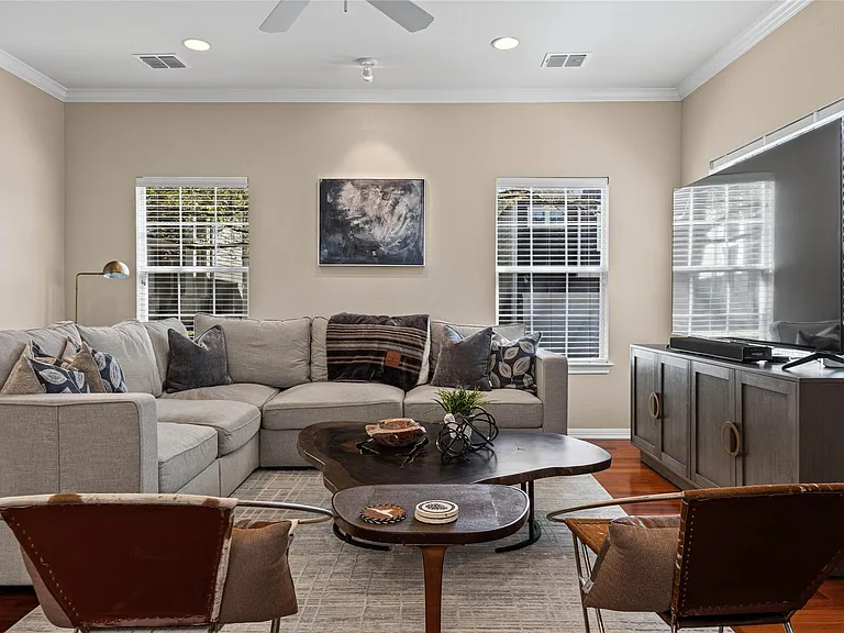 411 W Saint Elmo Rd #24 — Photo 10