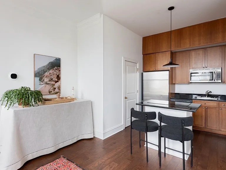 57 Forsyth St NW #8D — Photo 3