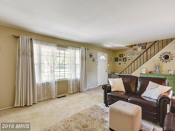 3rd image of 13113 Point Pleasant Dr