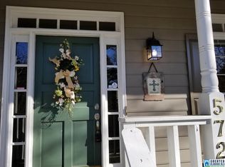 572 Russet Bend Dr, Hoover, AL 35244