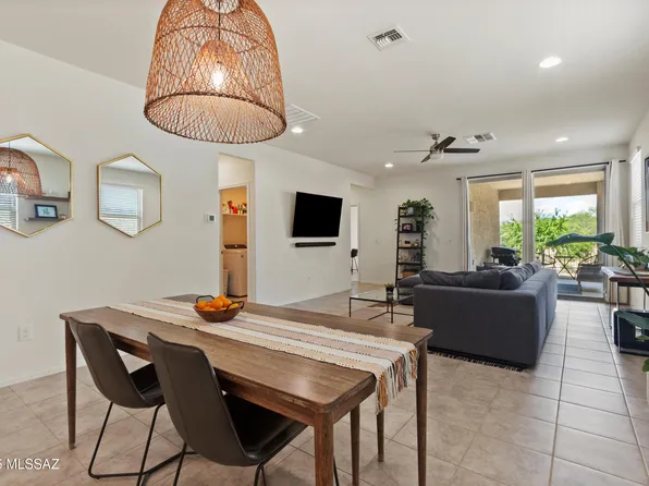 13989 E Golden Oaks Rd, Vail, AZ 85641