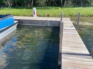 6648 Admirals Point Dr, Alanson, MI 49706