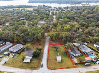 1405 Pelican Dr N, Azle, TX 76020