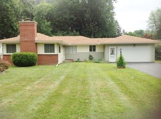 450 Buckman Rd, Rochester, NY 14615