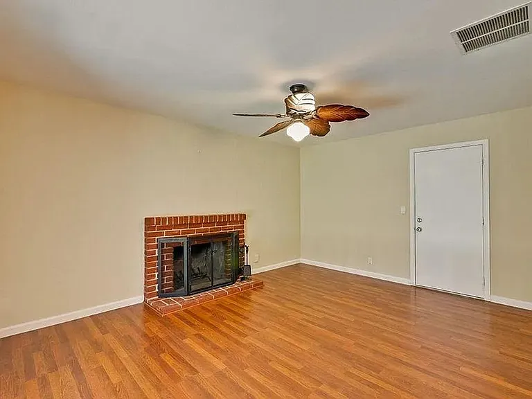 5951 Garces Ave — Photo 7