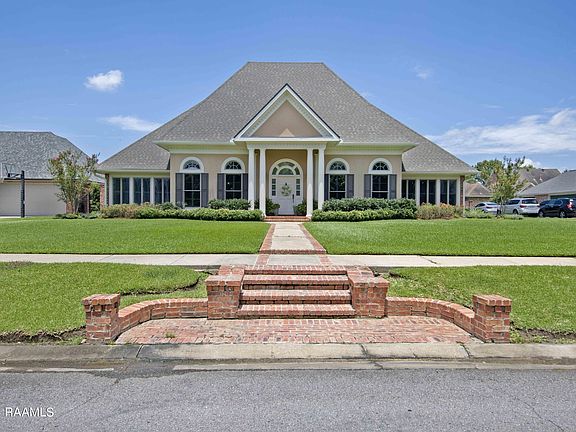 2nd image of 104 Llansfair Dr