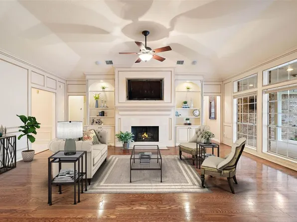 4422 Jamaica Dr, Sugar Land, TX 77479