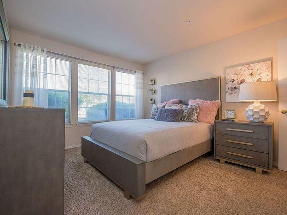 4th image of 770 N Silver Springs Blvd #624