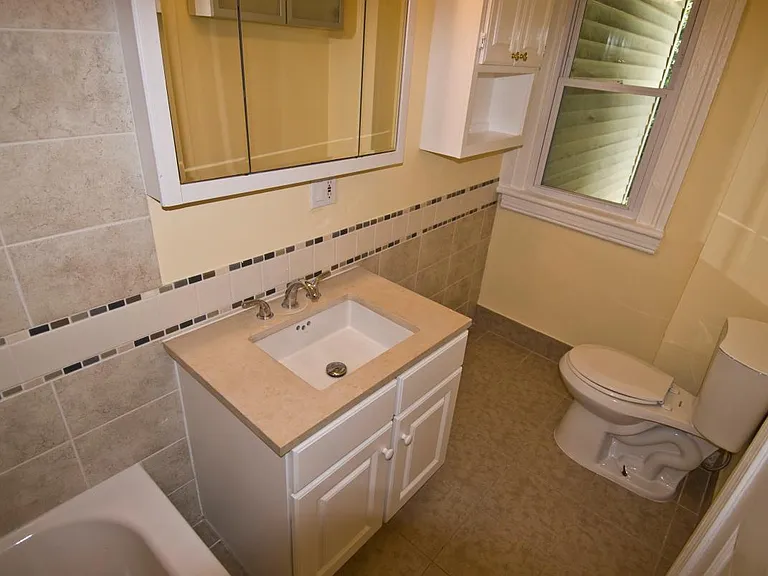 441 Hallett St #2 — Photo 10