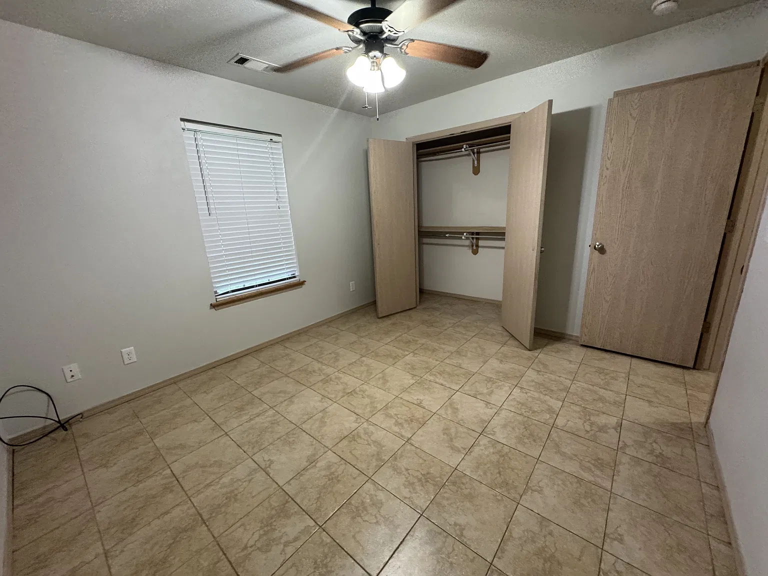200 Lacey Lane - 200 Lacey Lane - Apt. #B — Photo 4