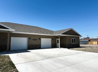 302 S Walnut St, Arnold, NE 69120