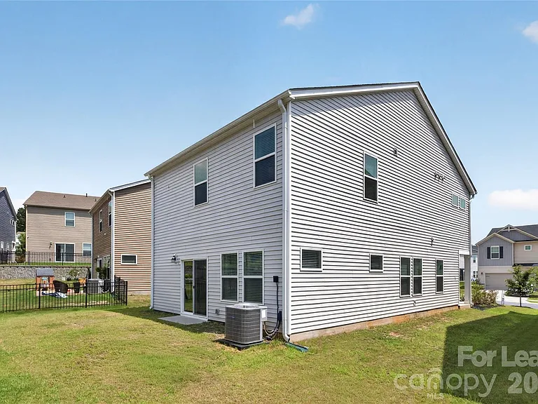 314 Hyssop Ct #109 — Photo 34