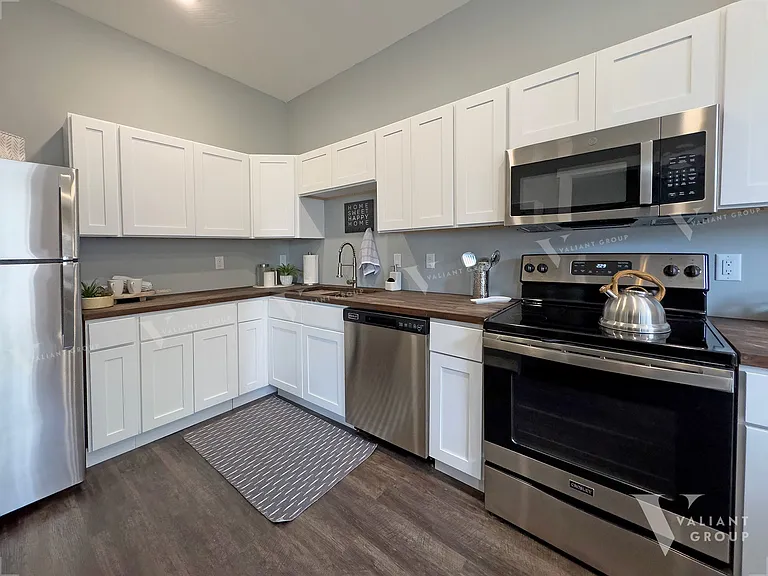806 South Ave — Photo 25
