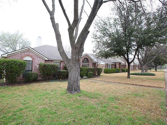 2nd image of 6813 Vero Dr