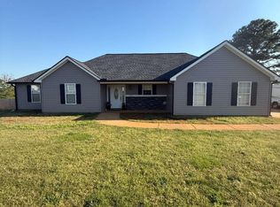 237 Ferguson Ave, Locust Grove, GA 30248