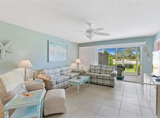 4580 Andover Way APT 104B, Naples, FL 34112
