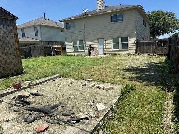 5th image of 11001 Groveshire Dr