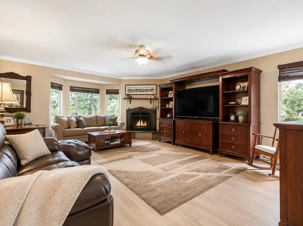 6828 144th St, Surrey, BC V3W 5R7