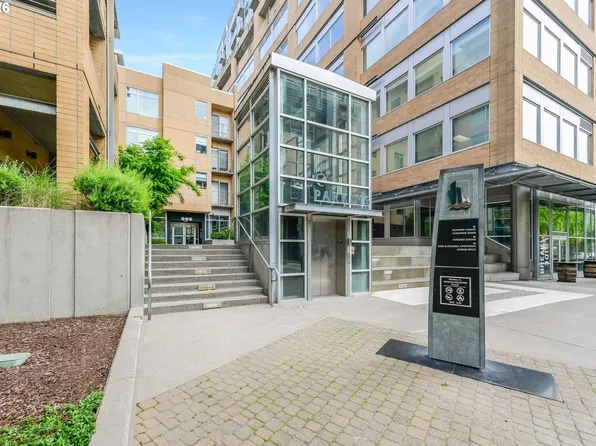 701 Columbia St APT 313, Vancouver, WA 98660