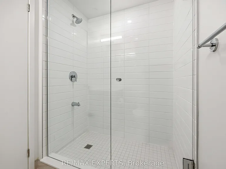 4010 Eglinton Ave W #320 — Photo 21