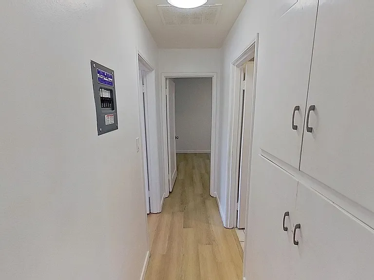 2839 State St — Photo 9