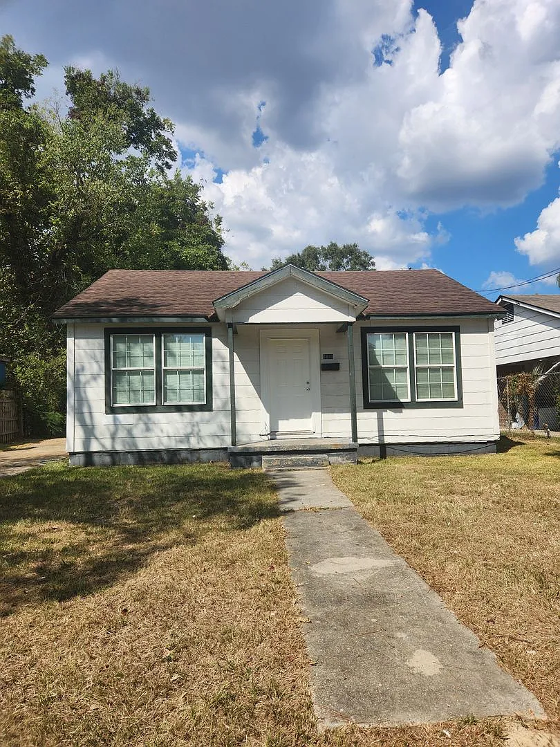 House for Rent — Photo 1