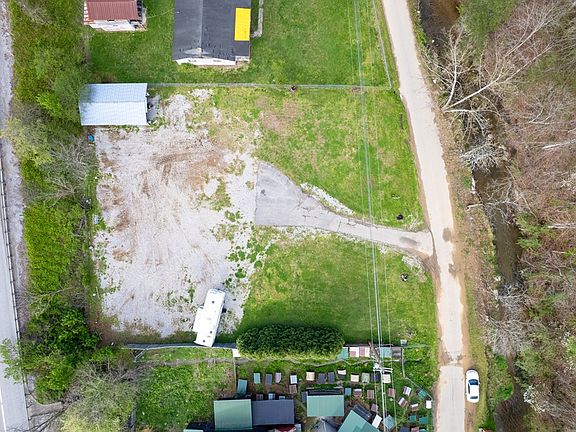 4th image of 105 N Heritage Dr