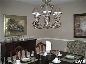 3rd image of 2818 Brinker Ln